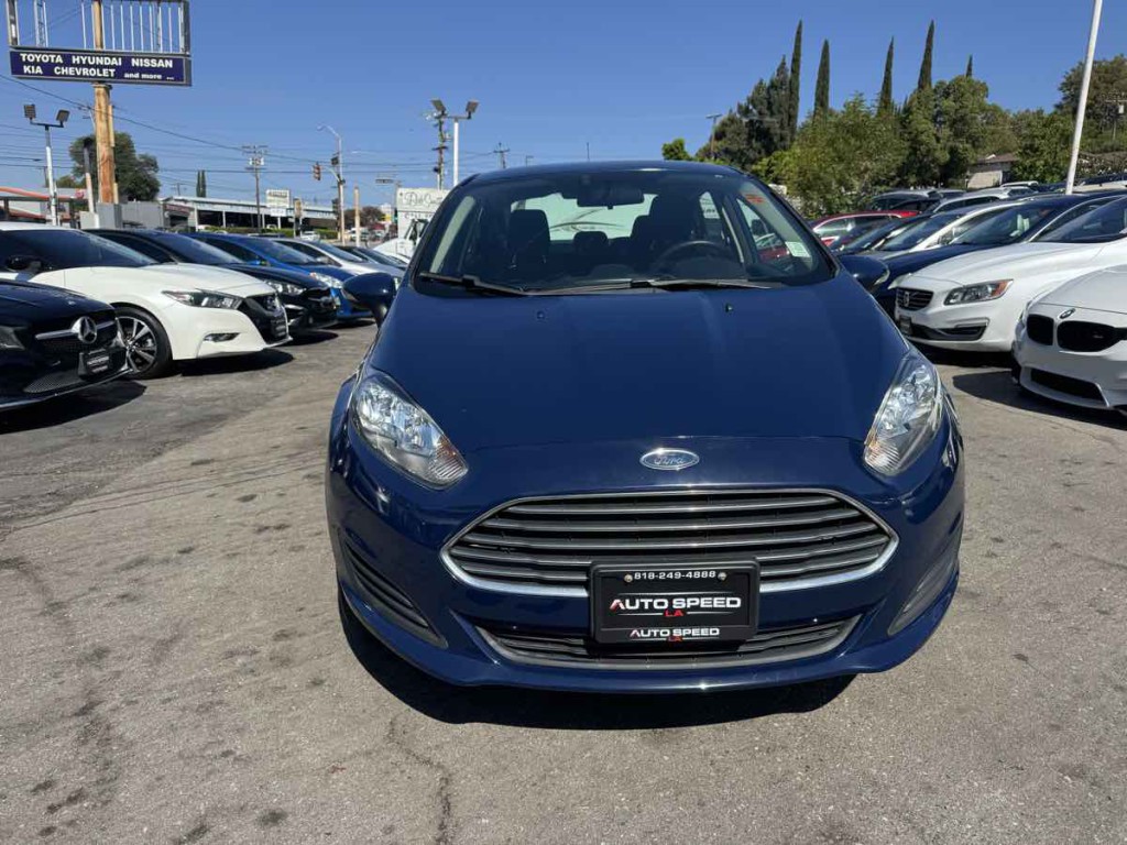 2016 Ford Fiesta Image 2