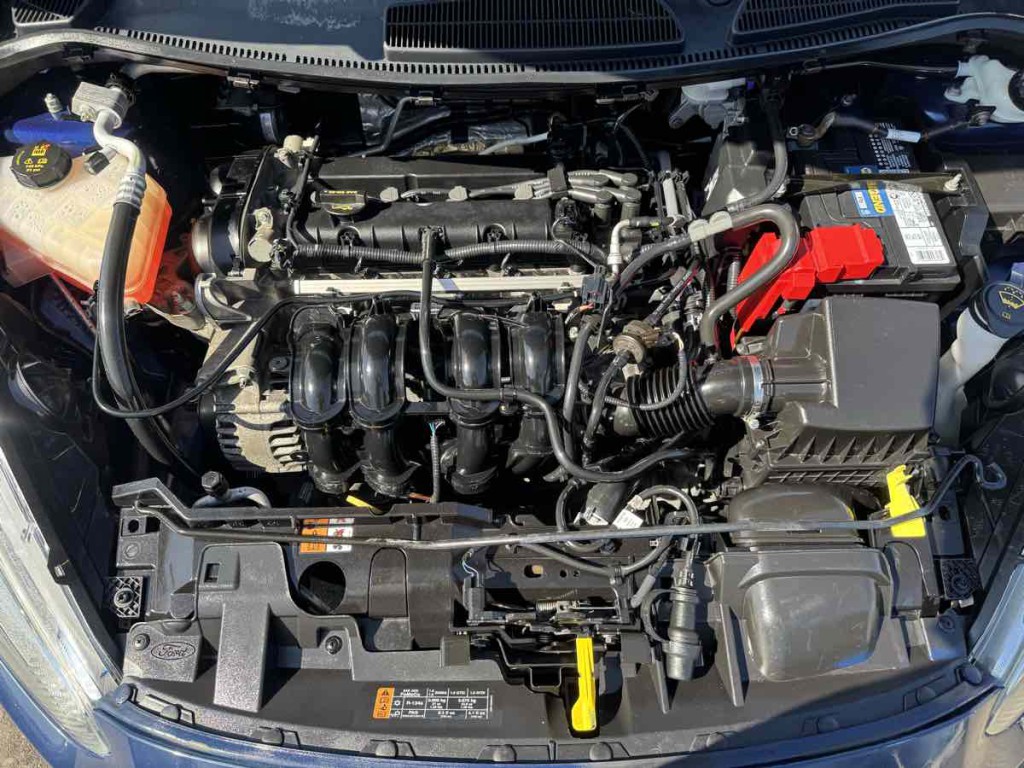 2016 Ford Fiesta Image 23