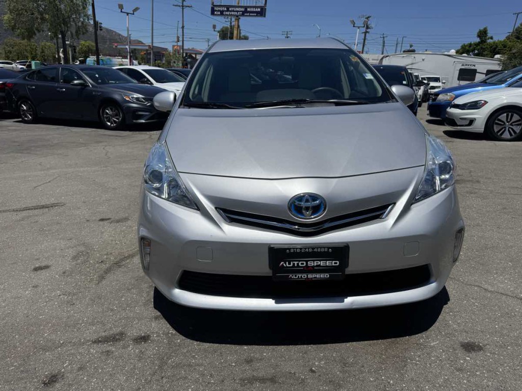 2012 Toyota Prius Image 2