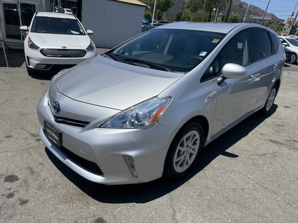 2012 Toyota Prius Image 3