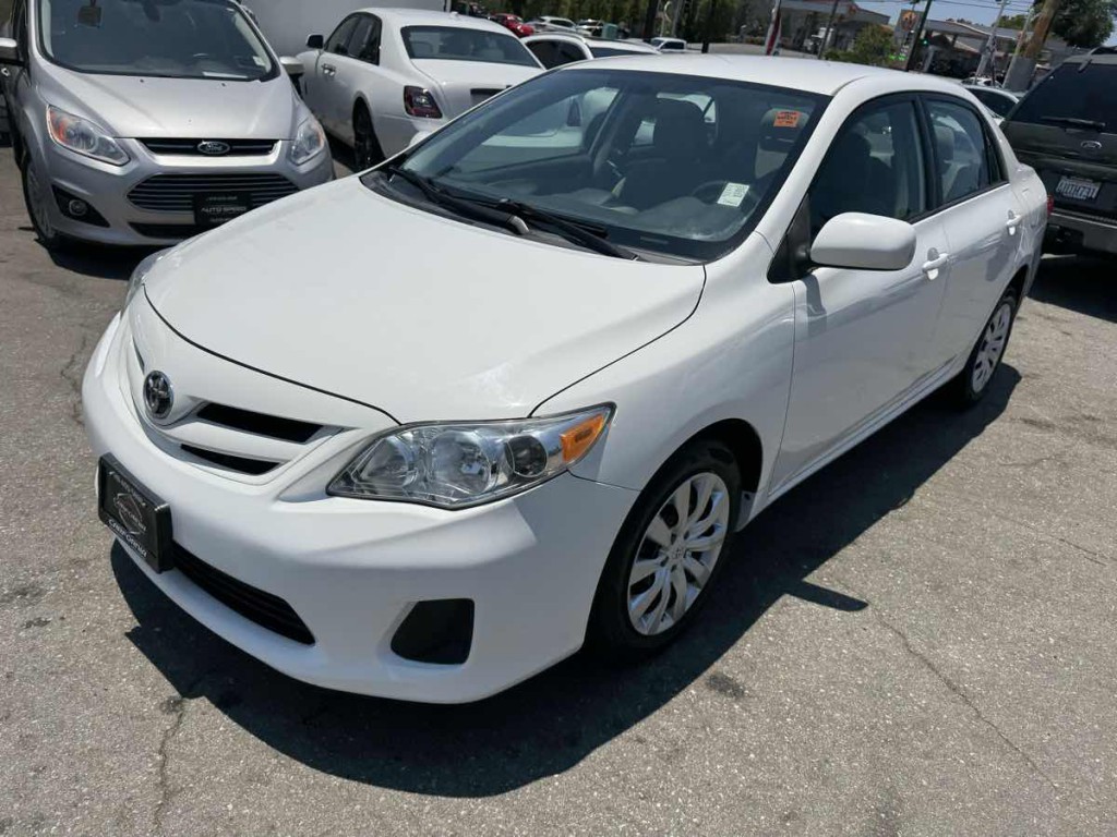 2012 Toyota Corolla Image 3