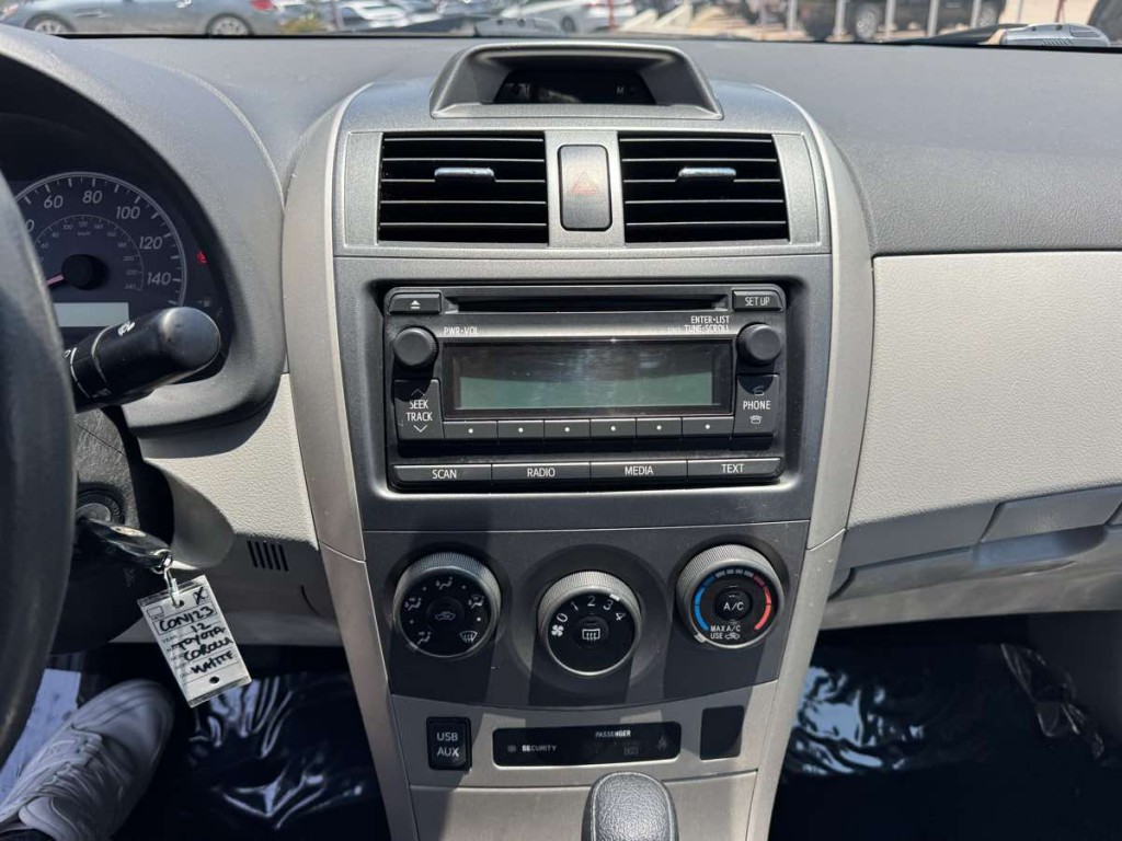 2012 Toyota Corolla Image 13
