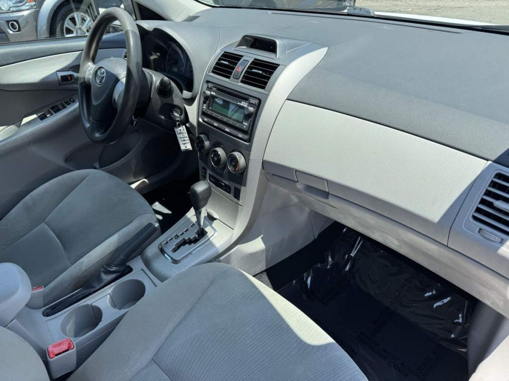2012 Toyota Corolla Image 14