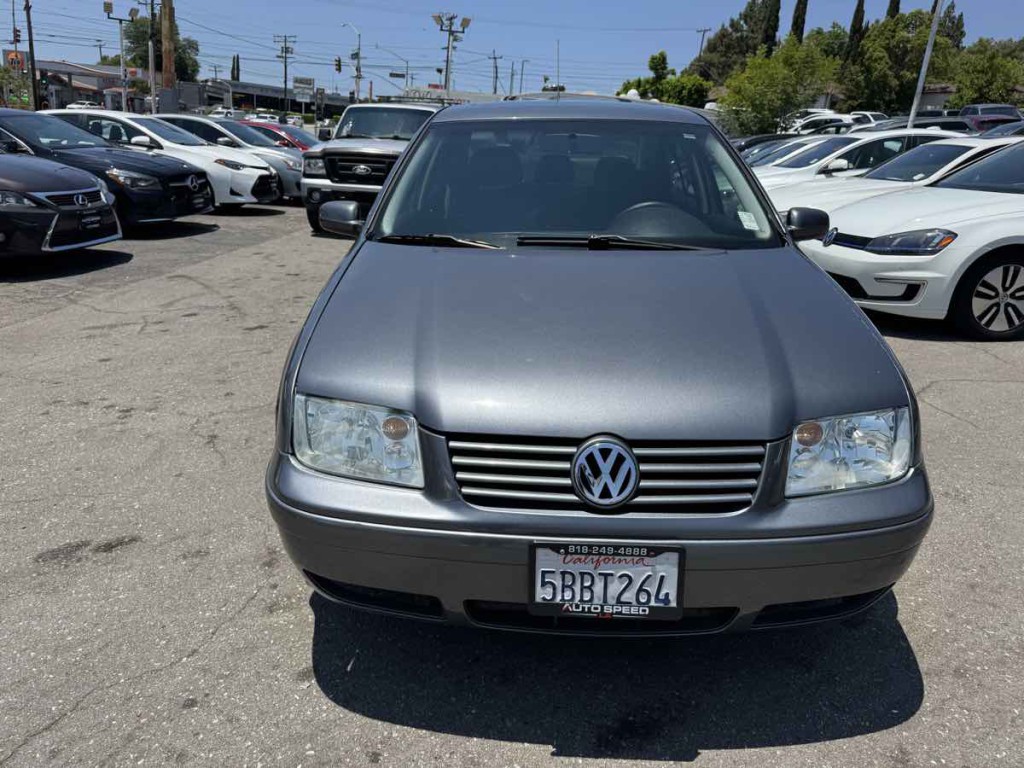 2003 Volkswagen Jetta Image 2