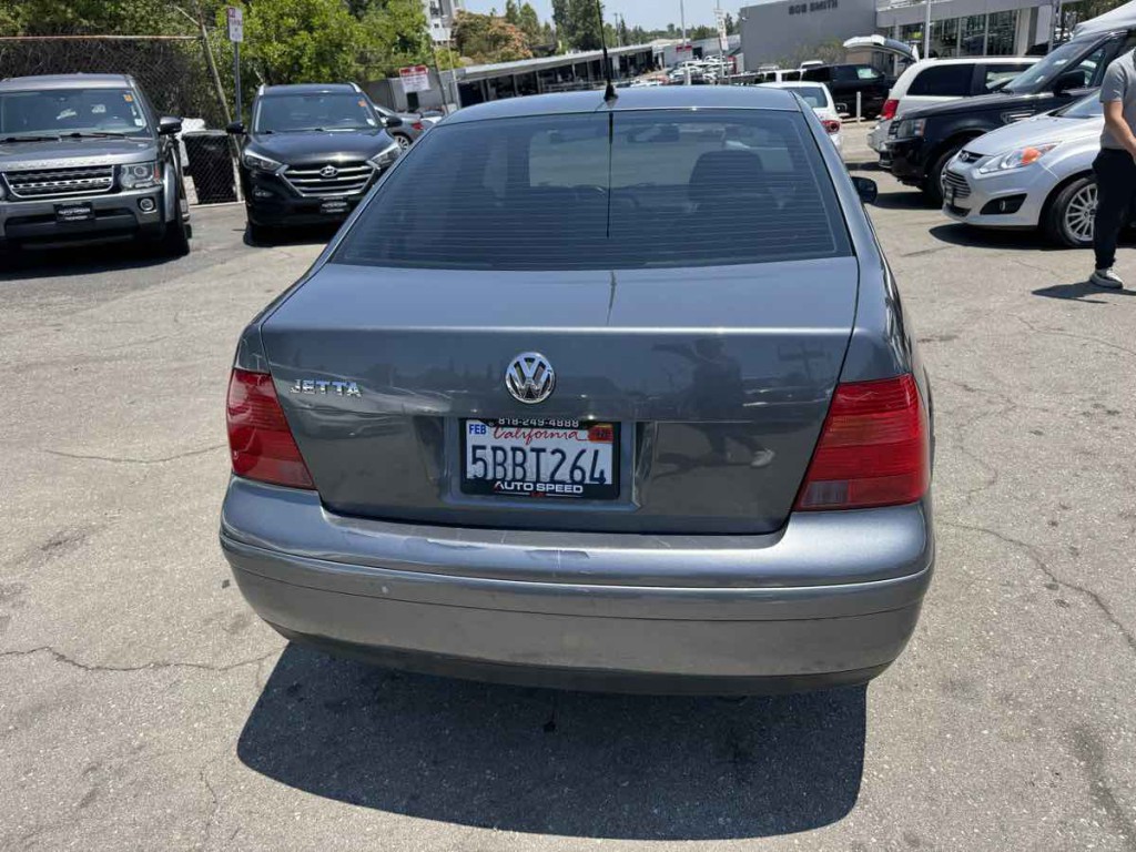 2003 Volkswagen Jetta Image 6