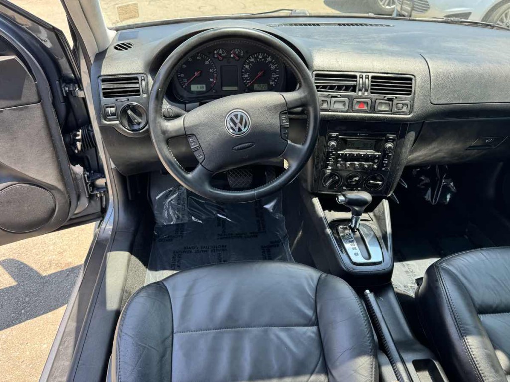 2003 Volkswagen Jetta Image 9