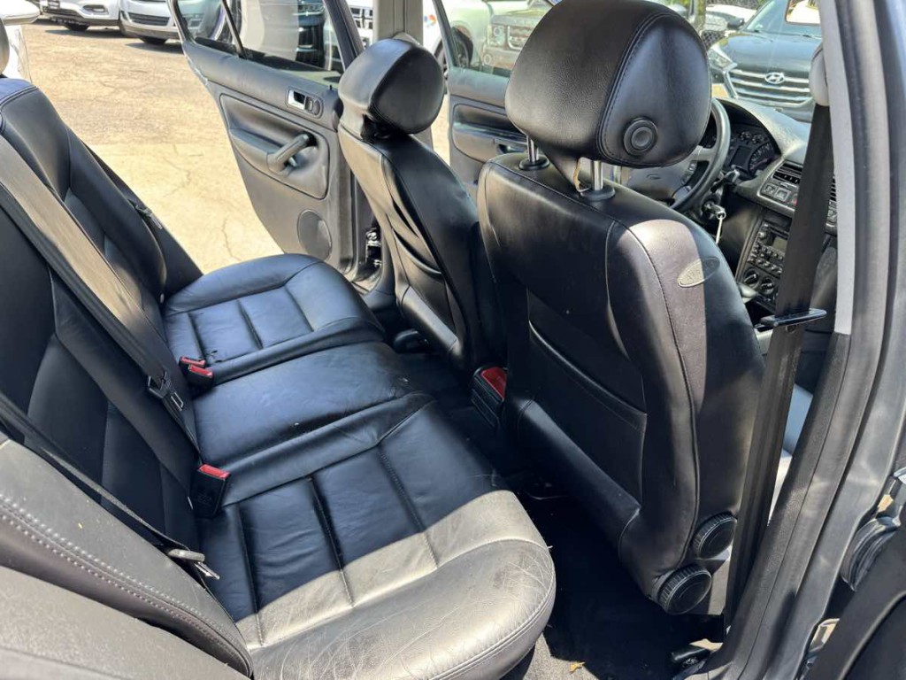 2003 Volkswagen Jetta Image 15