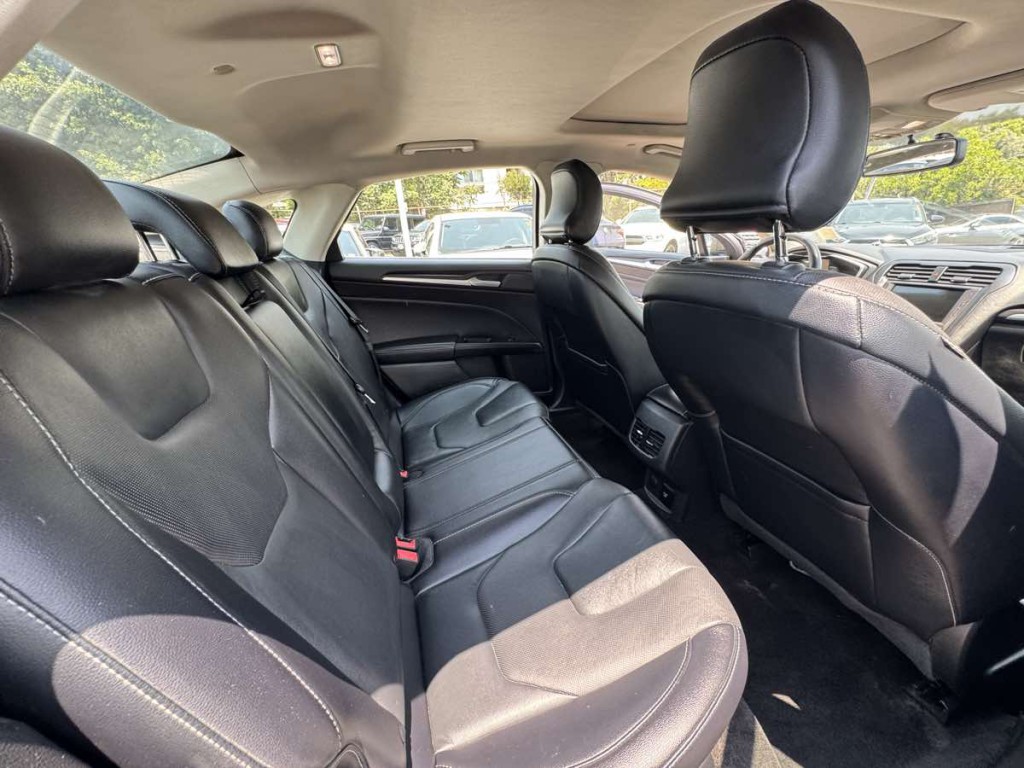 2018 Ford Fusion Image 17
