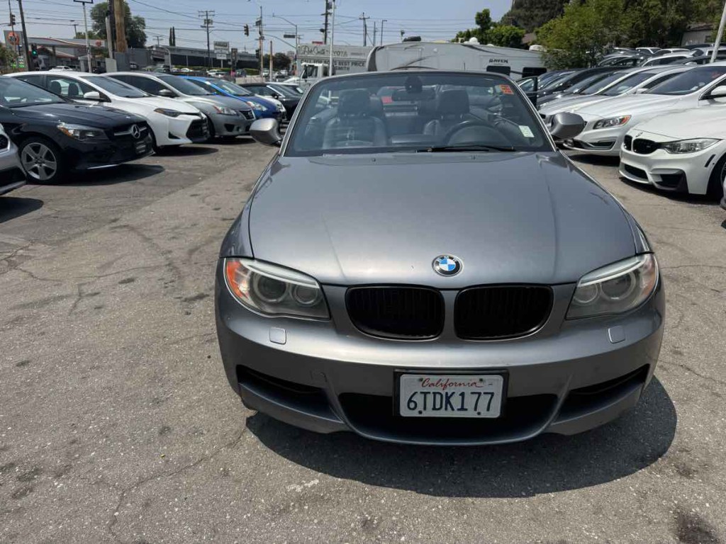 2012 BMW 1 Series Image 2