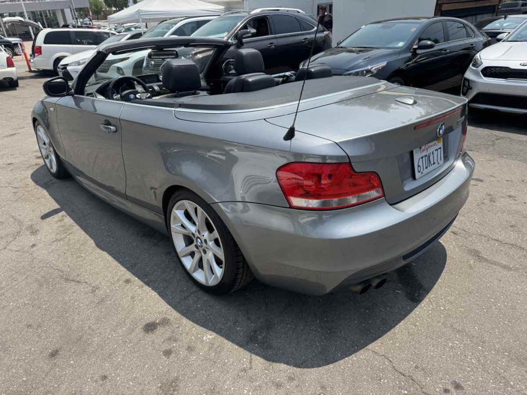 2012 BMW 1 Series Image 4