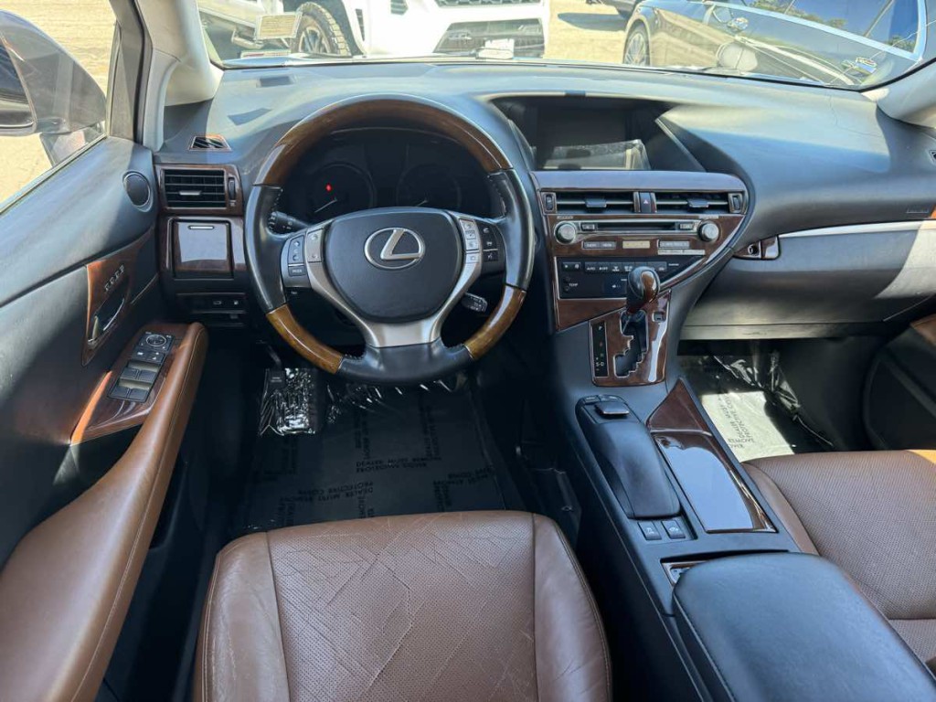 2013 Lexus RX 450h Image 10