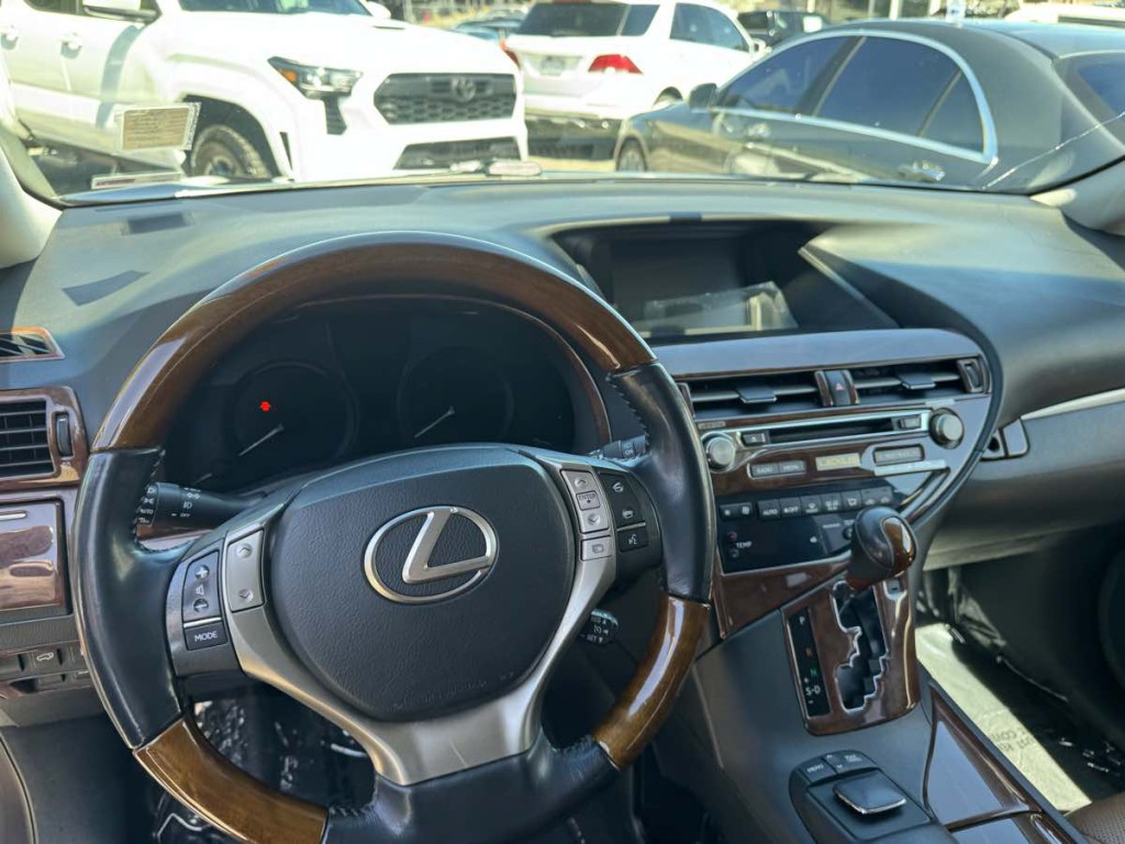 2013 Lexus RX 450h Image 11