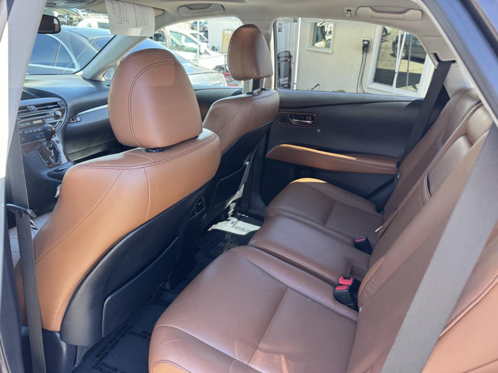 2013 Lexus RX 450h Image 15