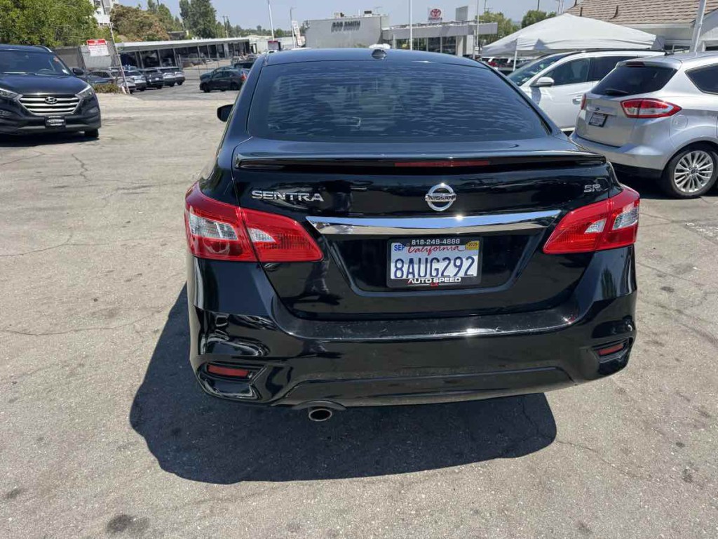 2017 Nissan Sentra Image 5