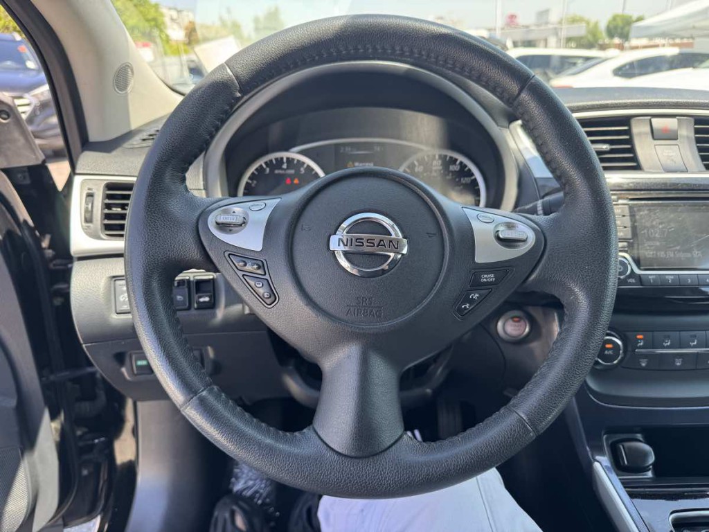 2017 Nissan Sentra Image 10