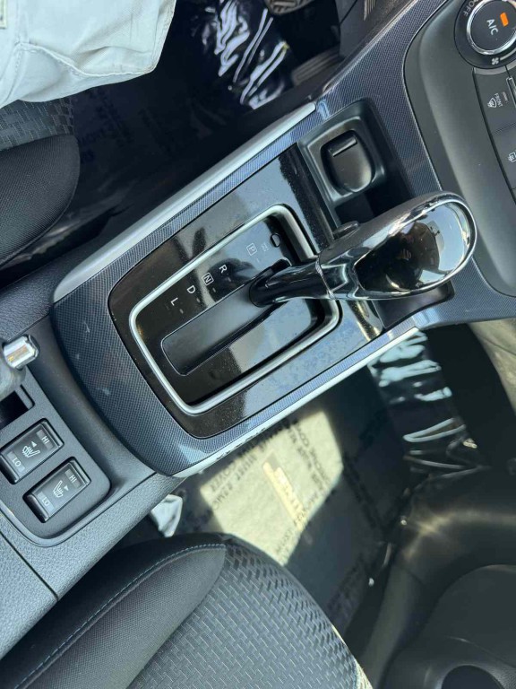 2017 Nissan Sentra Image 13