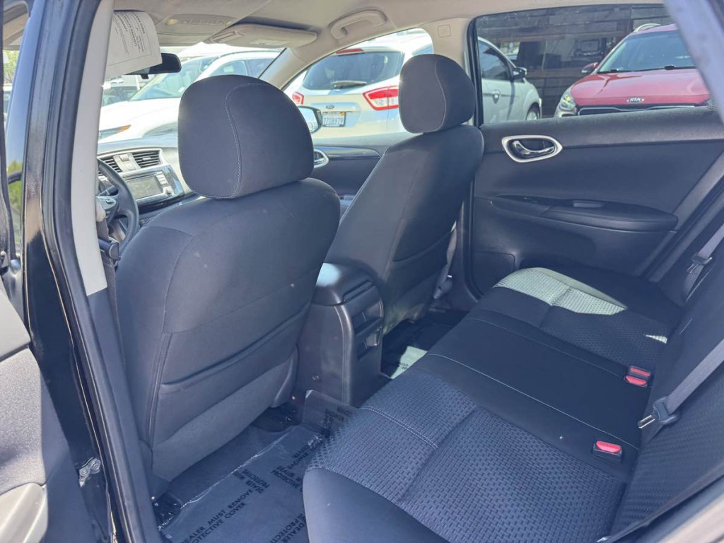 2017 Nissan Sentra Image 18