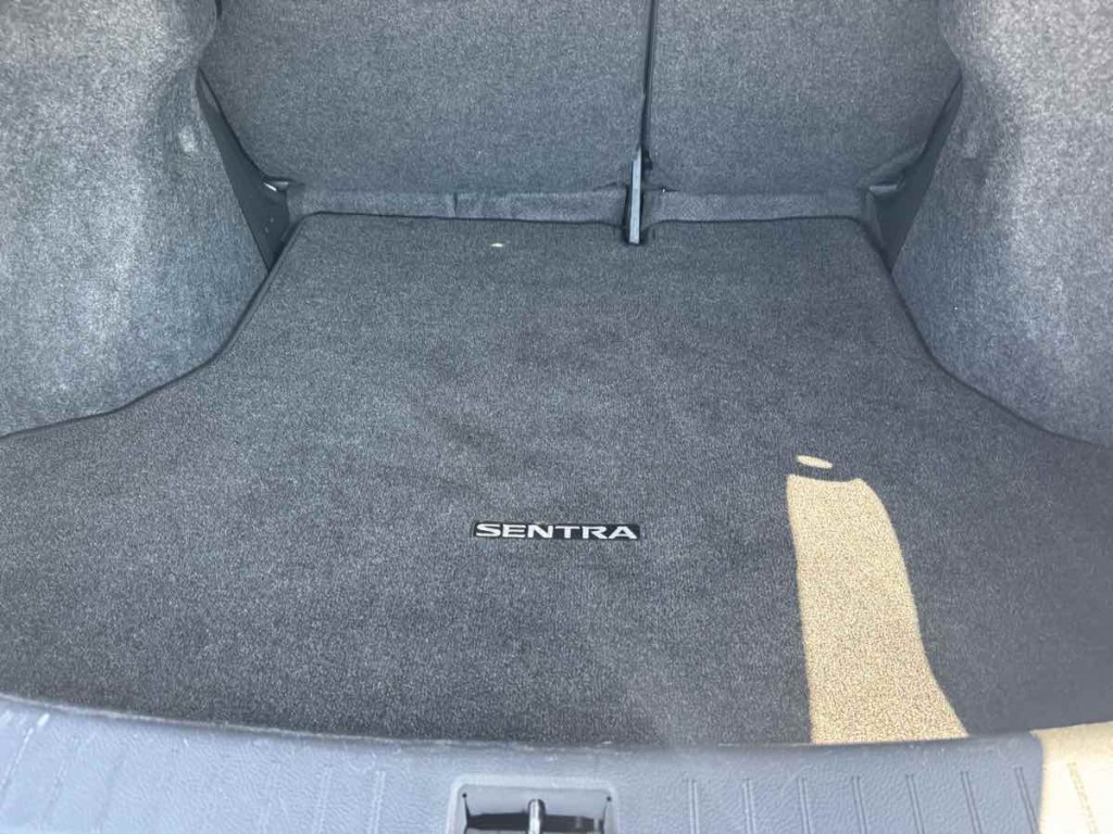 2017 Nissan Sentra Image 21