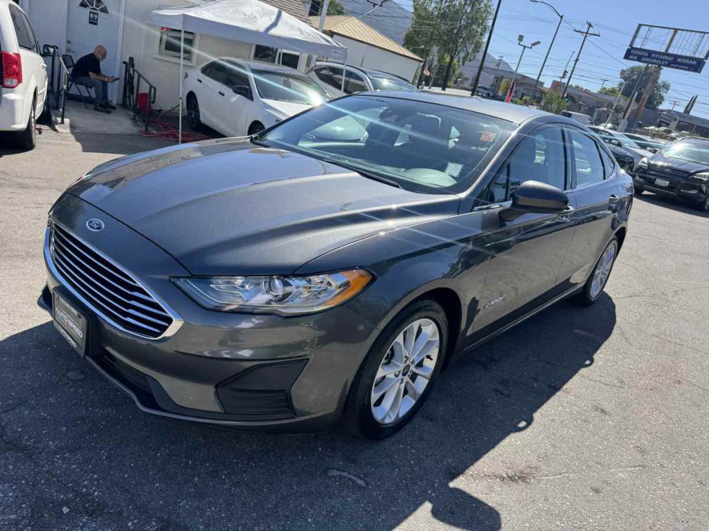 2019 Ford Fusion Image 3