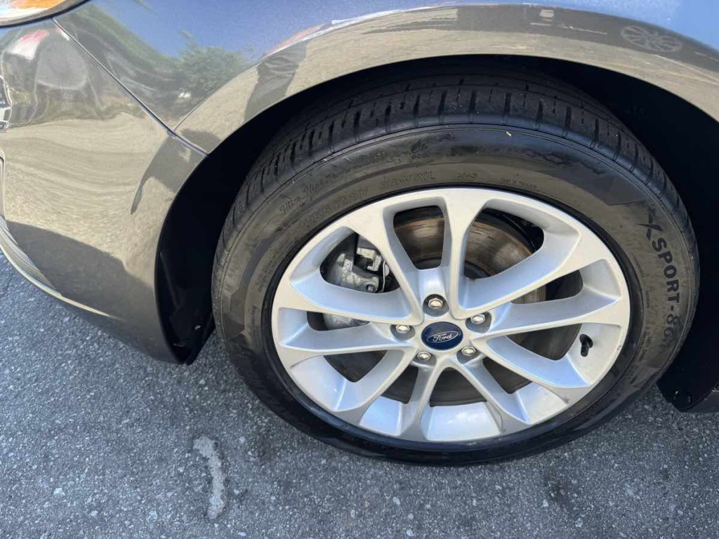 2019 Ford Fusion Image 4