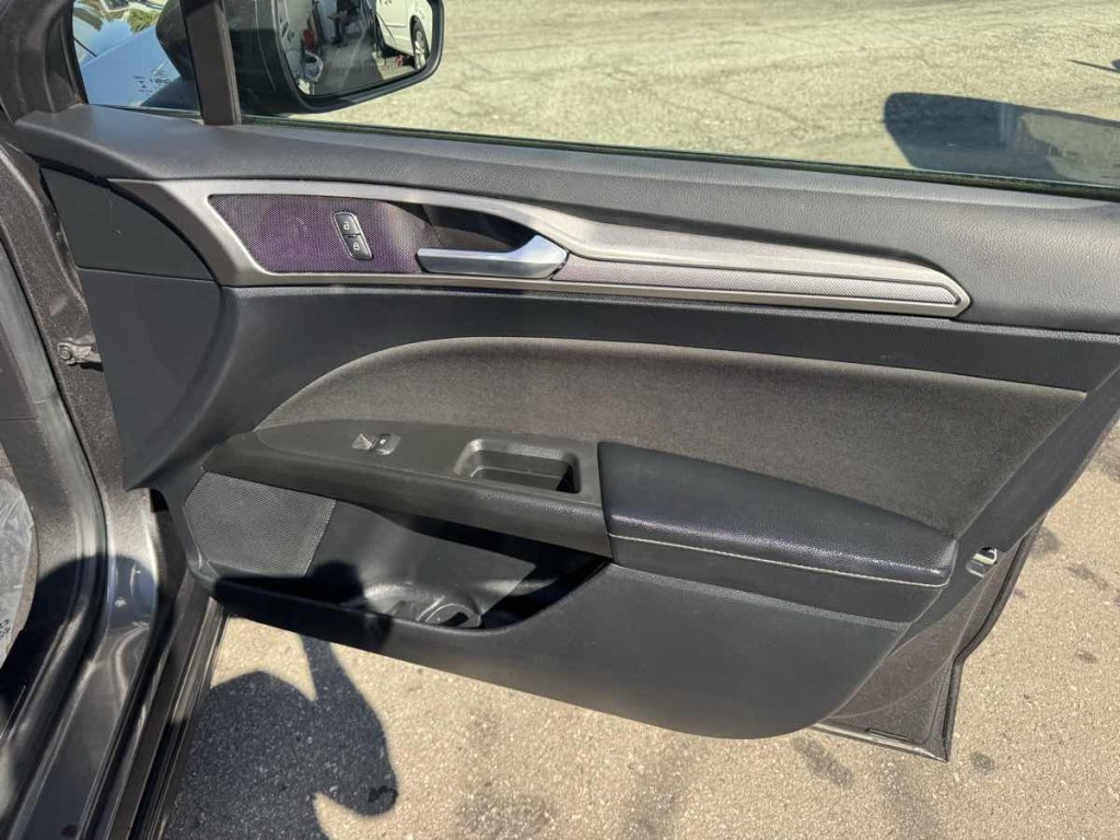 2019 Ford Fusion Image 8