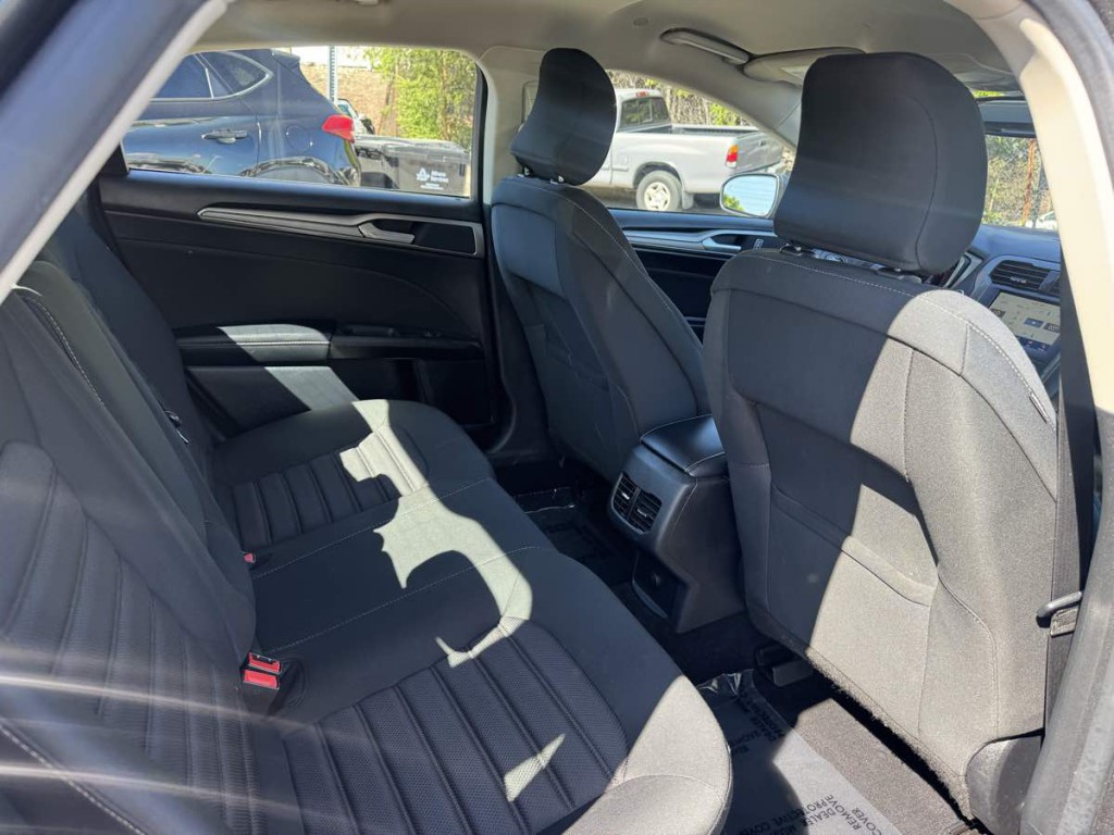 2019 Ford Fusion Image 9