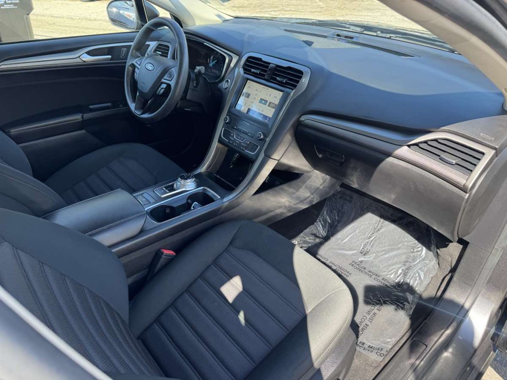 2019 Ford Fusion Image 10