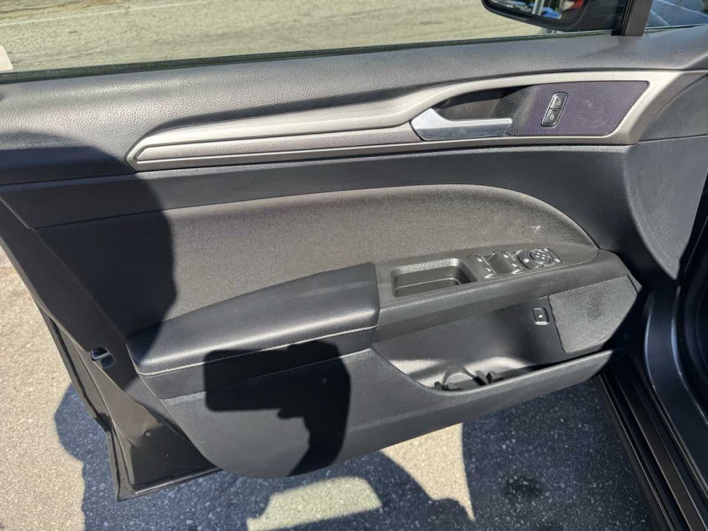2019 Ford Fusion Image 13