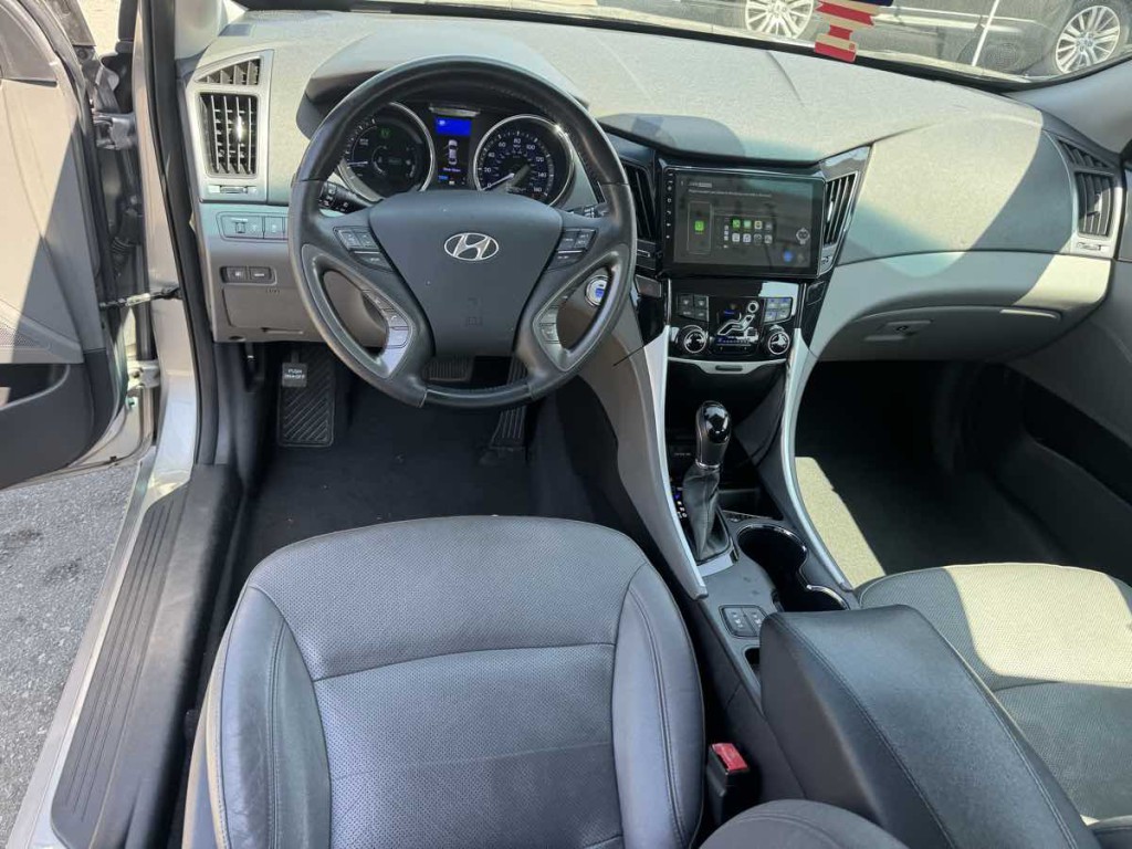 2012 Hyundai Sonata Image 12