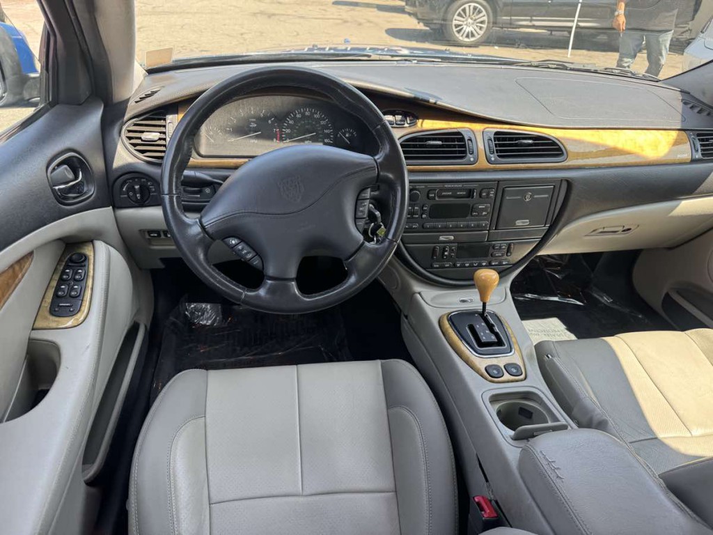 2002 Jaguar S-TYPE Image 10