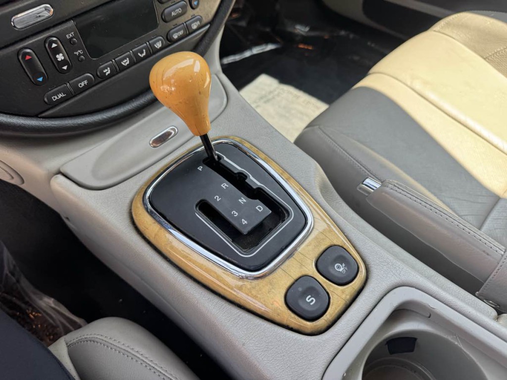 2002 Jaguar S-TYPE Image 12