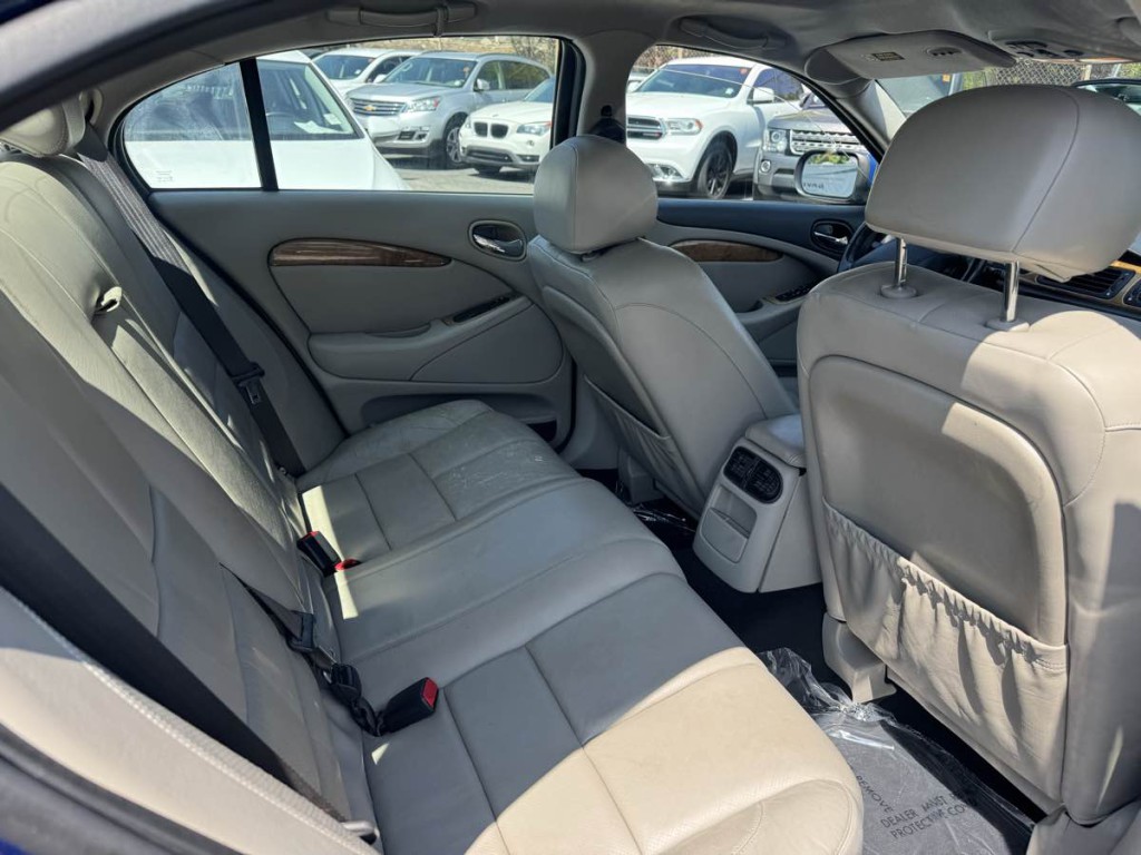 2002 Jaguar S-TYPE Image 17