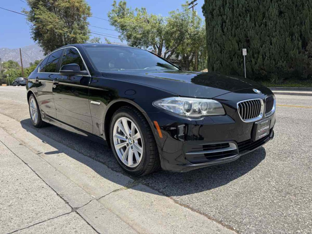 2014 BMW 5 Series Image 1