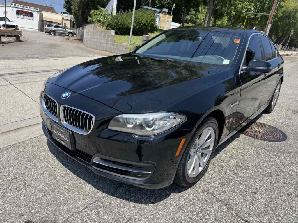 2014 BMW 5 Series Image 3