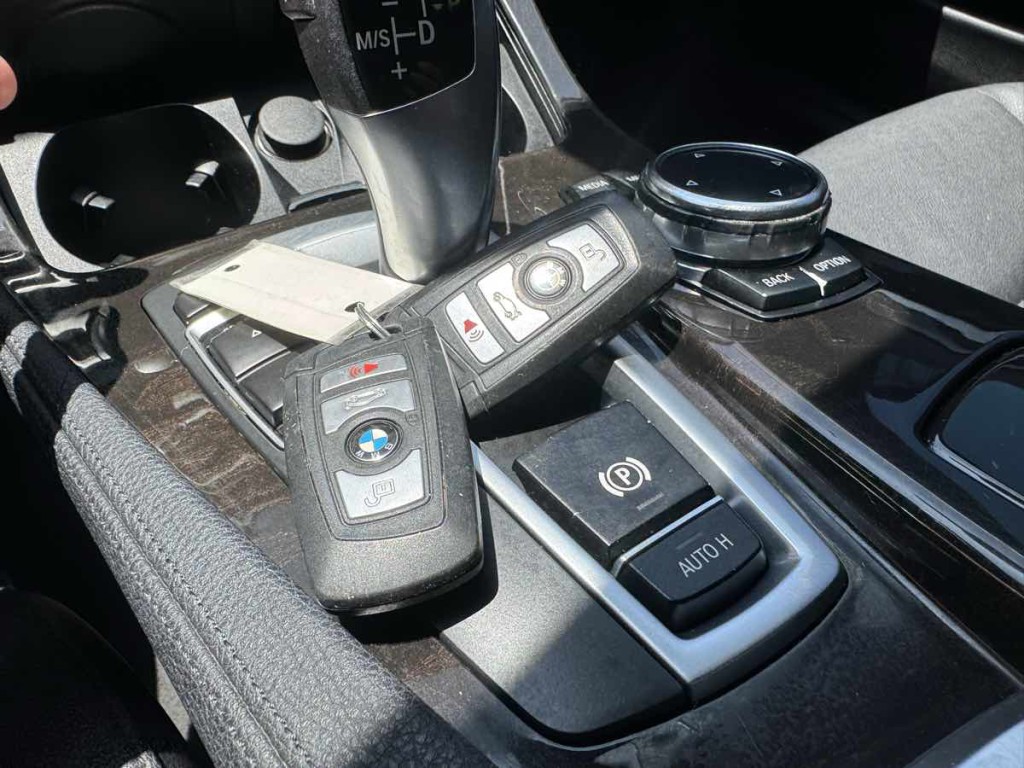 2014 BMW 5 Series Image 35
