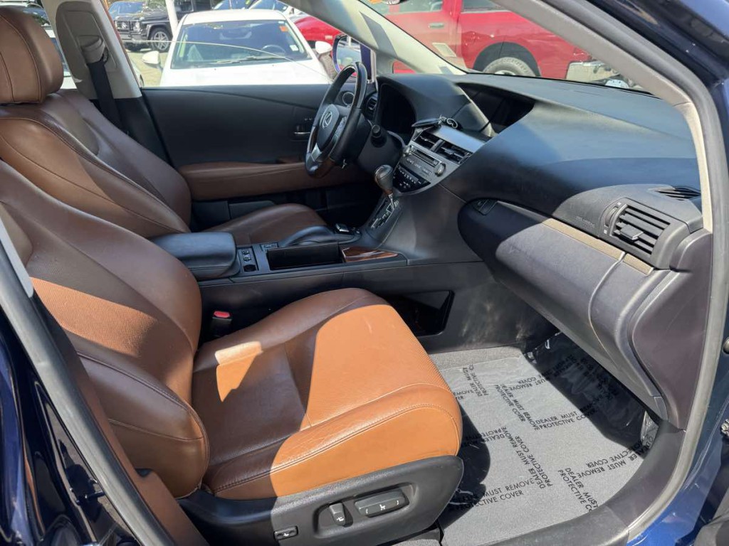 2015 Lexus RX 450h Image 9