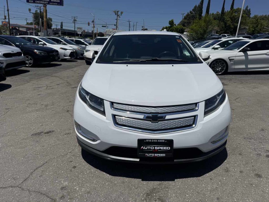 2014 Chevrolet Volt Image 2