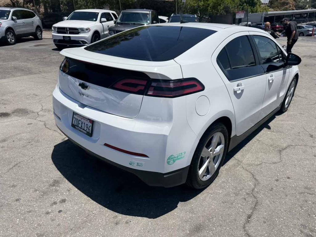 2014 Chevrolet Volt Image 8