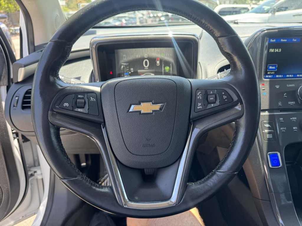 2014 Chevrolet Volt Image 19