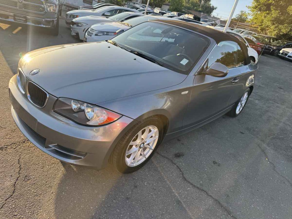 2011 BMW 1 Series Image 20