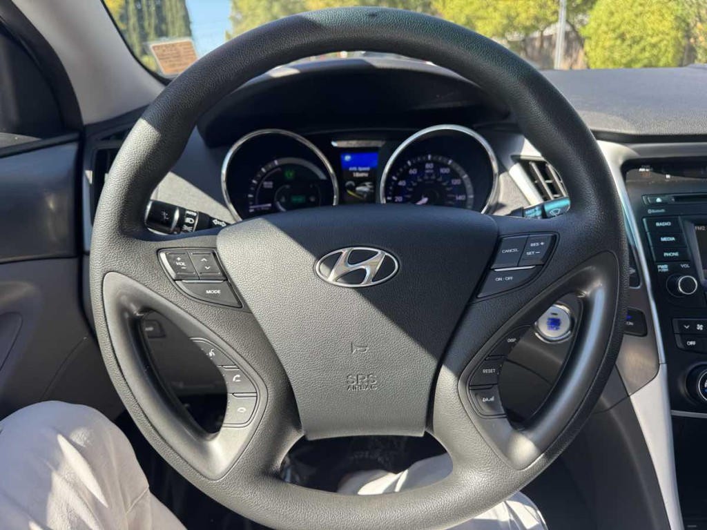 2015 Hyundai Sonata Image 17