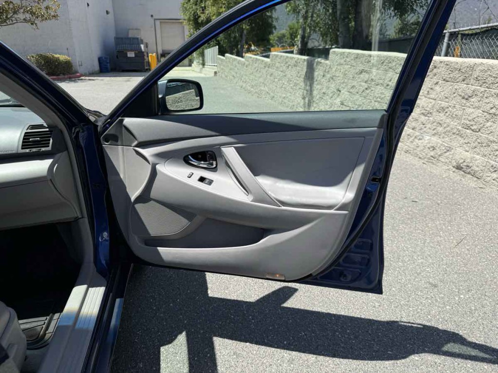 2007 Toyota Camry Image 19