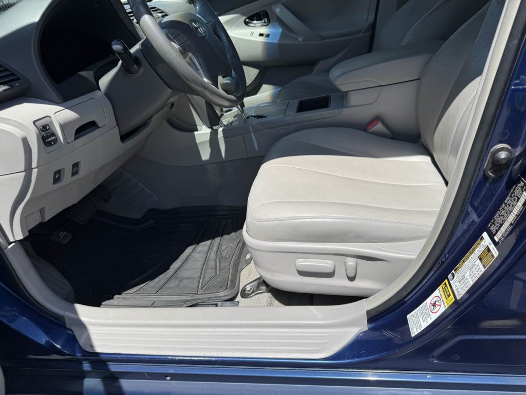 2007 Toyota Camry Image 31