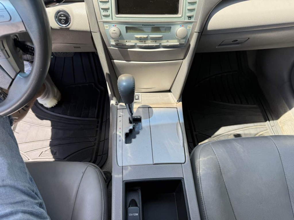 2007 Toyota Camry Image 32