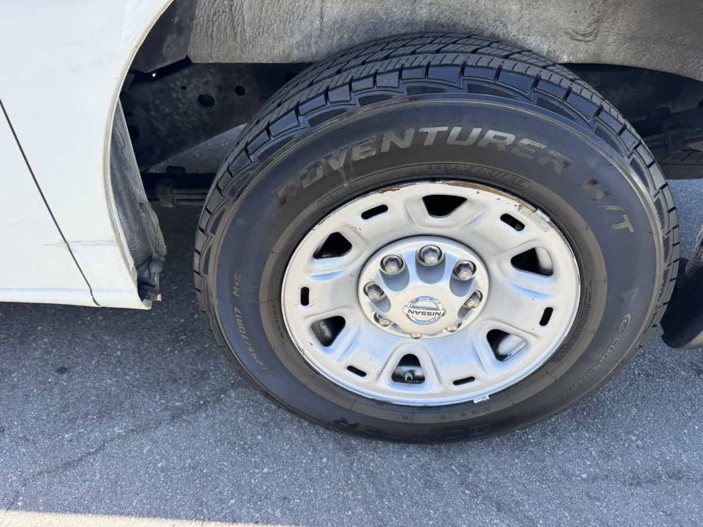 2017 Nissan NV Image 4