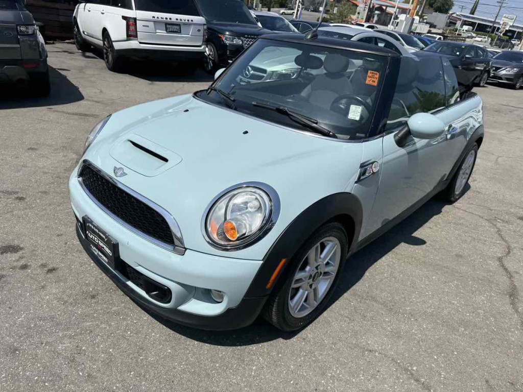 2011 MINI Cooper Image 3