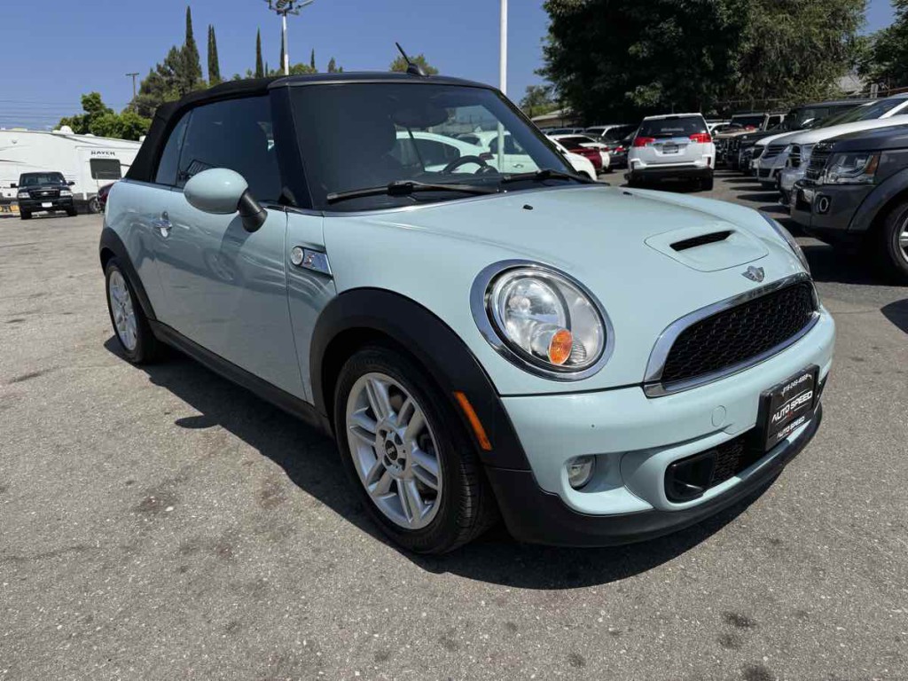 2011 MINI Cooper Image 8