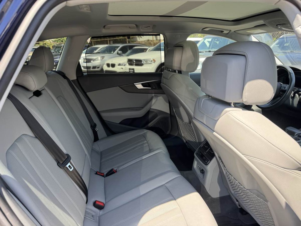 2019 Audi A4 Image 10
