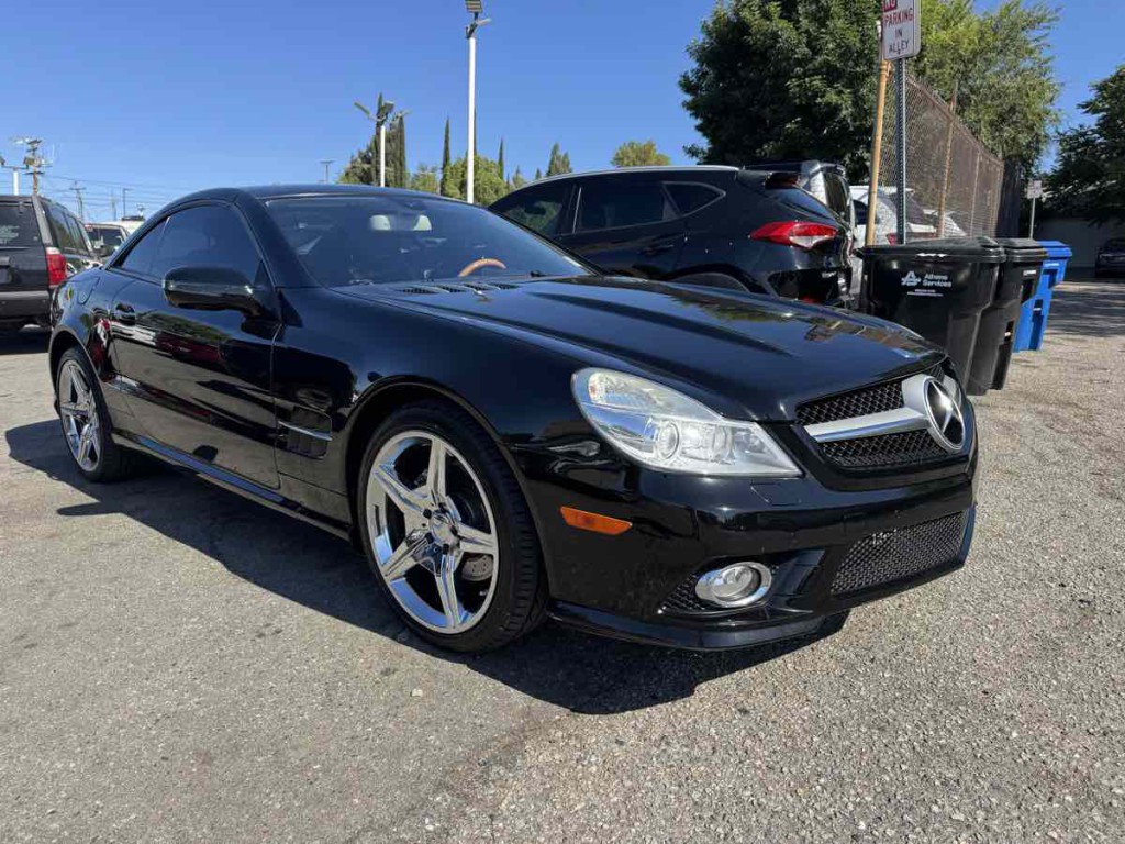 2009 Mercedes-Benz SL-Class Image 1