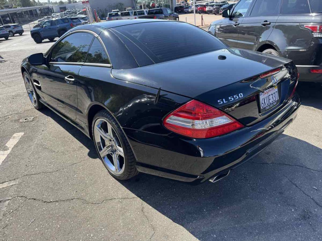 2009 Mercedes-Benz SL-Class Image 4